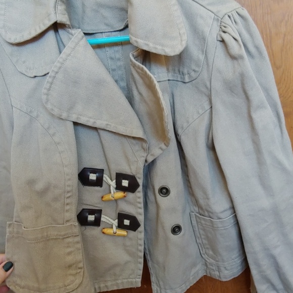 Cute jacket - Picture 2 of 5